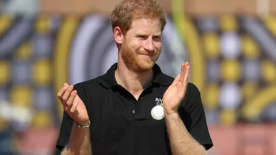 Prince Harry deliberately destroyed 'phone hacking evidence': Report