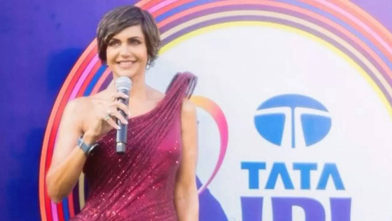 Mandira Bedi remembers being severely criticized for her ability to host cricket matches, says she was not allowed to read comments about herself – Times of India