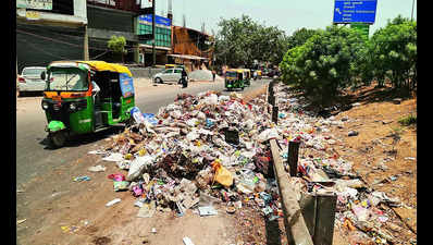 Sanitation System: Chief Minister Directs MCG to Fix City's Waste Woes ...