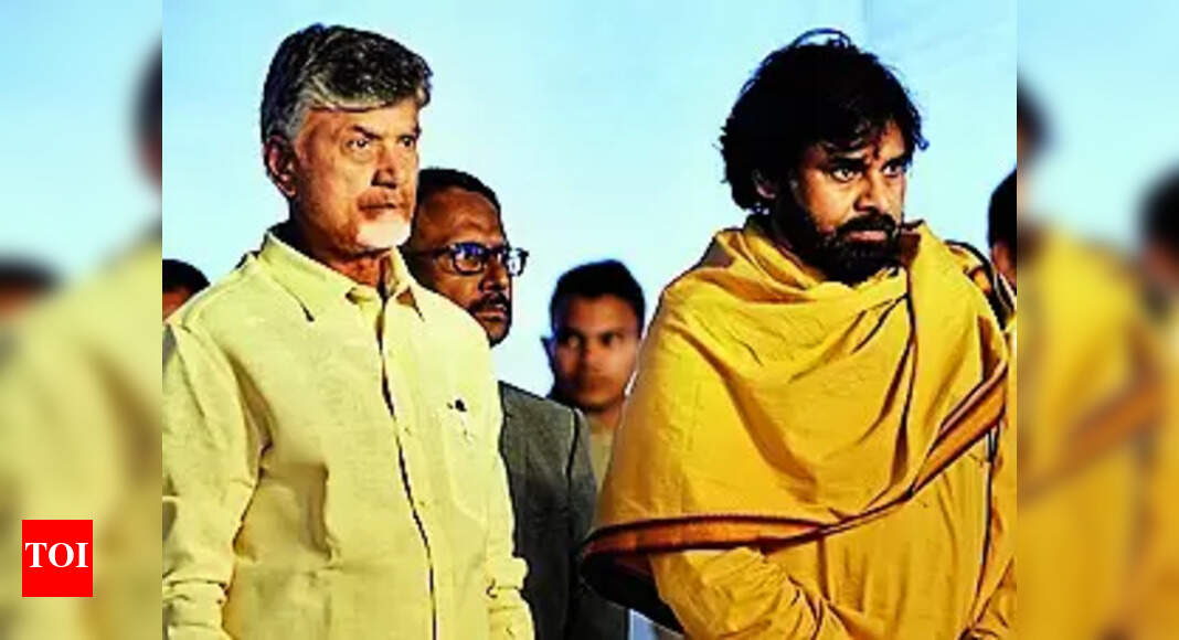 Ramoji Rao: Naidu, Pawan pay tributes to Ramoji at memorial meet ...
