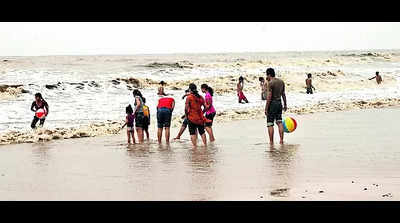 Swimming in sea banned at Daman beaches till Aug 31