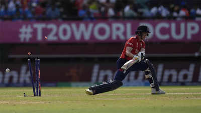 'Inko aata hi nahi spin khelna': Shoaib Akhtar trolls England after losing to India in T20 World Cup semifinal
