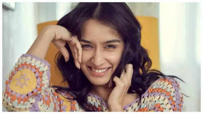 Shraddha Kapoor breaks walnuts with phone; fans say 'Woh Stree hai, kuch bhi kar sakti hai'