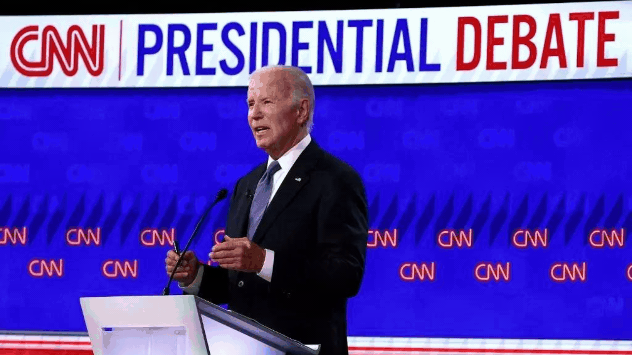 Partai Demokrat yang panik meminta Joe Biden untuk mundur setelah bencana debat tersebut