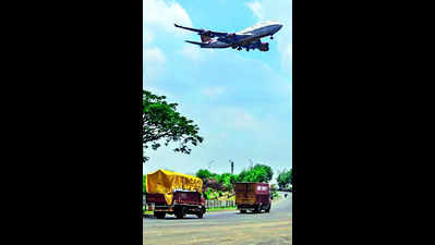 New airport demanded at Kandla