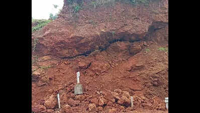 Repeated landslides hit new Bicholim bypass road