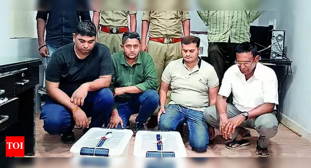 Demonetised Currency Notes: Police seize demonetized notes worth Rs 75 ...