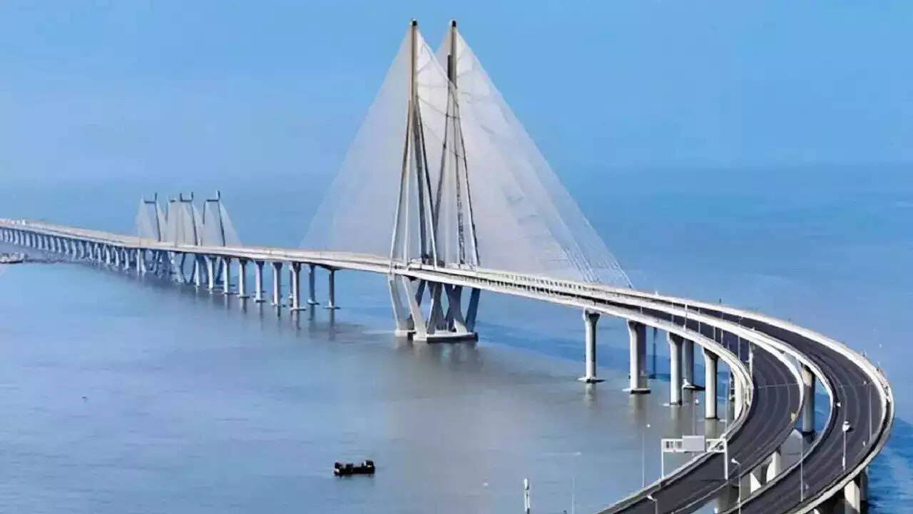 Bandra-Woril sea link set new trends in construction methodology, completes 15 years of existence | Mumbai News - Times of India