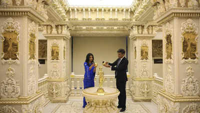 Rishi Sunak, Akshata Murty visit Neasden temple in London; discuss India's T20 World Cup victory with community leaders