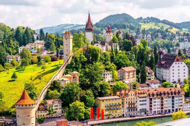World Social Media Day: These Instagram-able spots in Switzerland will blow up your social media status!
