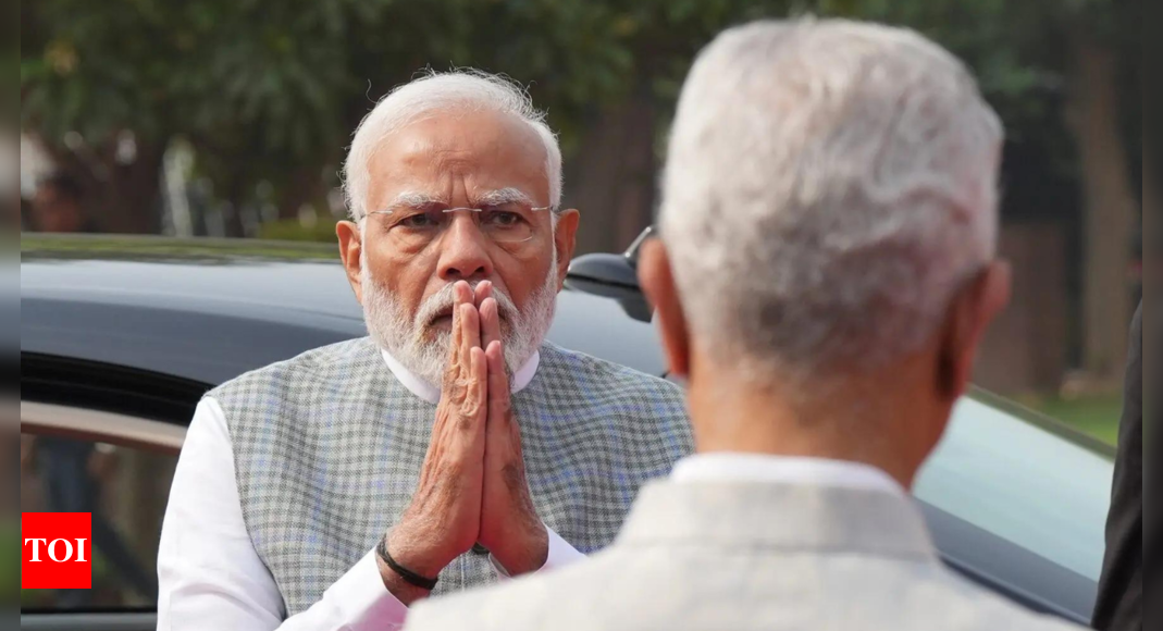 In radio address, PM highlights yoga enthusiasm across the globe