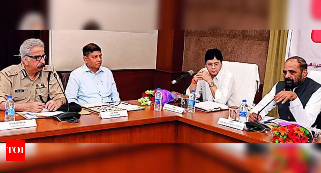 Backward Class People: Commission of Backward Classes Chairman Praises ...