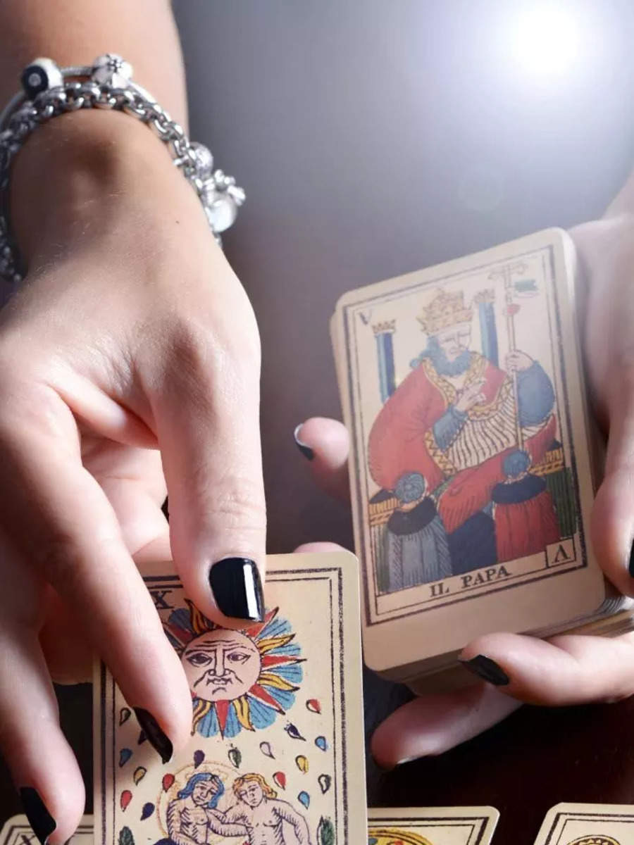 Tarot Card Predictions for All Zodiac Signs for July 1, 2024 Times Now