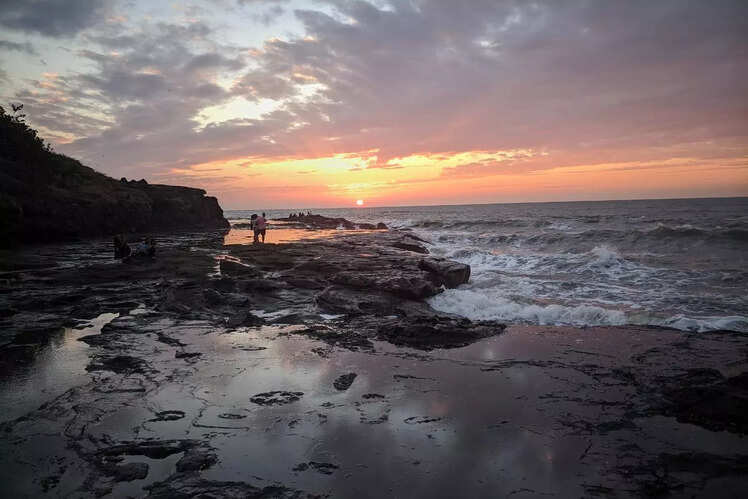 Harihareshwar Beach