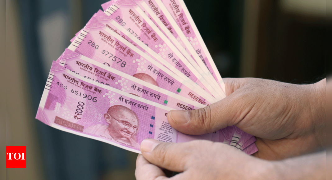 97.87% of Rs 2000 notes returned; 2.1% worth Rs 7,581 crore still with ...