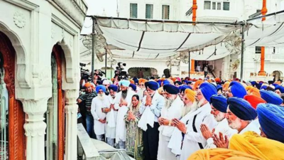 SAD rebels apologise before Akal Takht for 'religious transgressions' during Akali rule