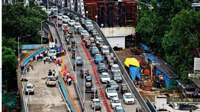 Mumbai's Barfiwala flyover opened for traffic, no one knows who did it