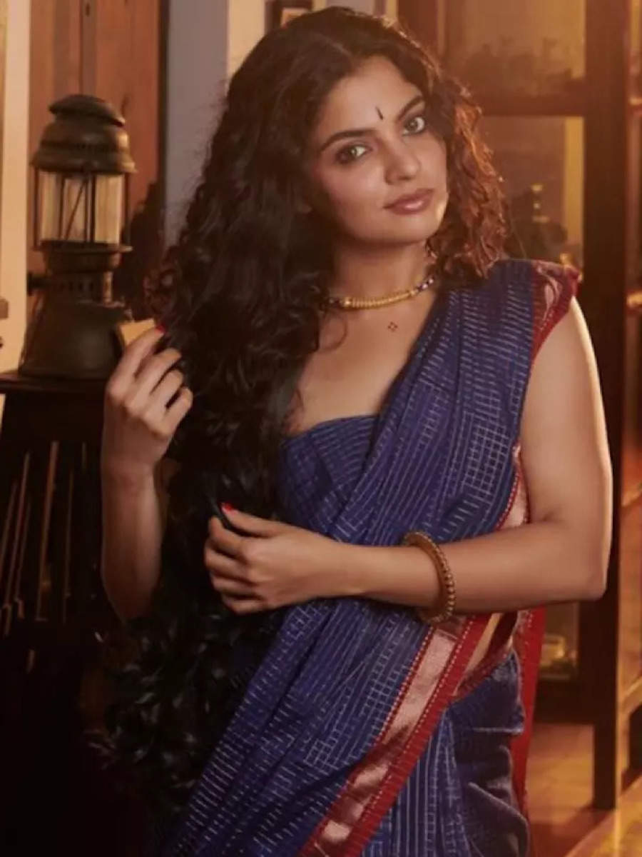 Exploring the timeless elegance of actress Nikhila Vimal | Times of India