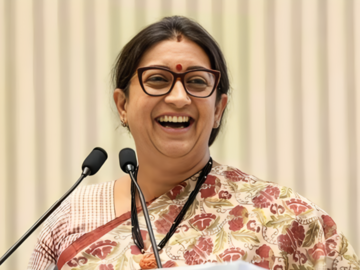 Smriti Irani's wit strikes a chord with women everywhere | Deets inside