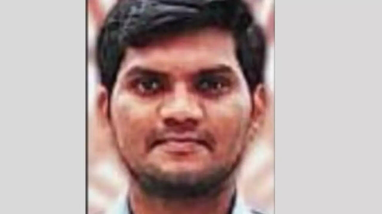 Inspiring journey: Truck driver’s son goes to IIM-Lucknow | India News