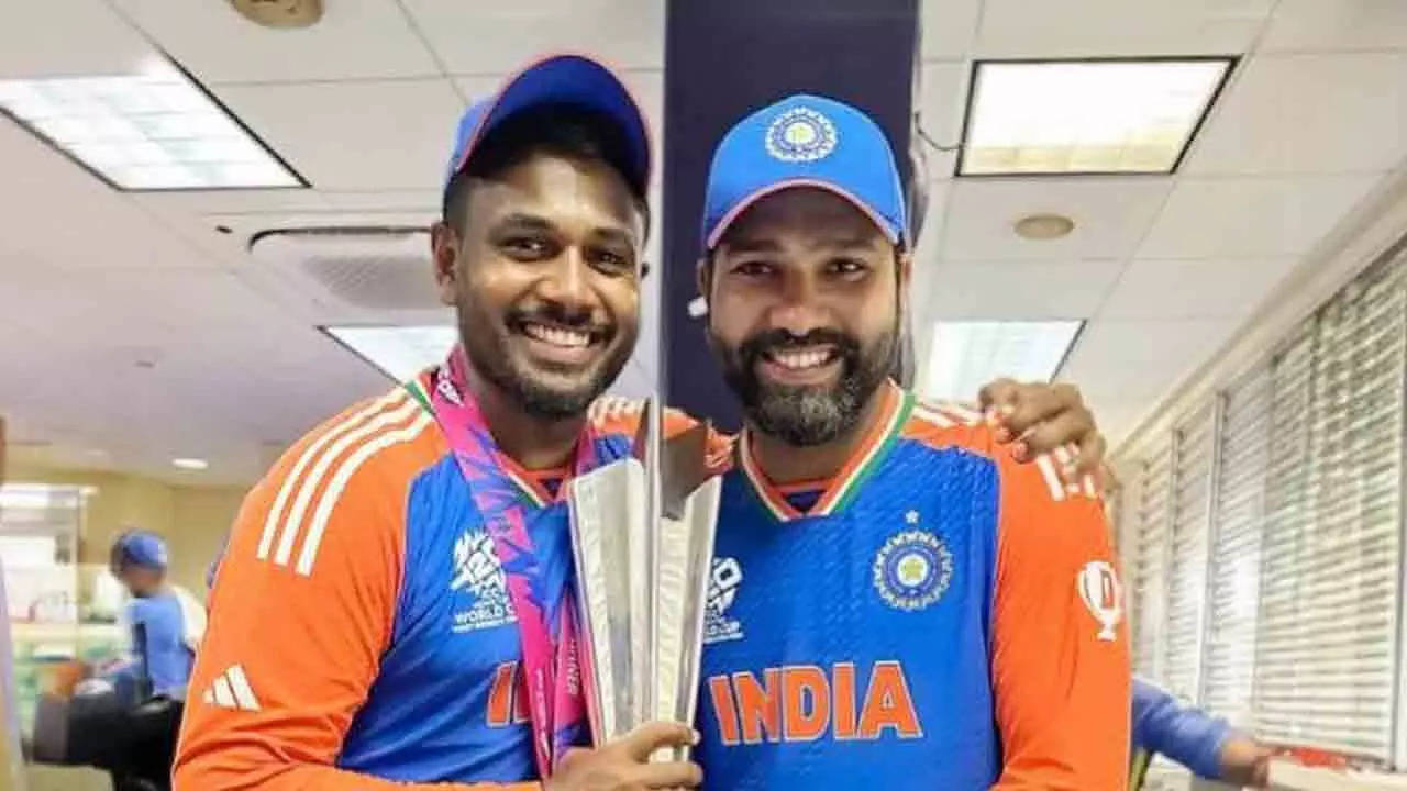 Sanju Samson unveils Team India’s special felicitation jersey – Times of India