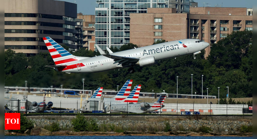 American Airlines flight makes emergency landing after passenger urinated, exposed himself – Times of India