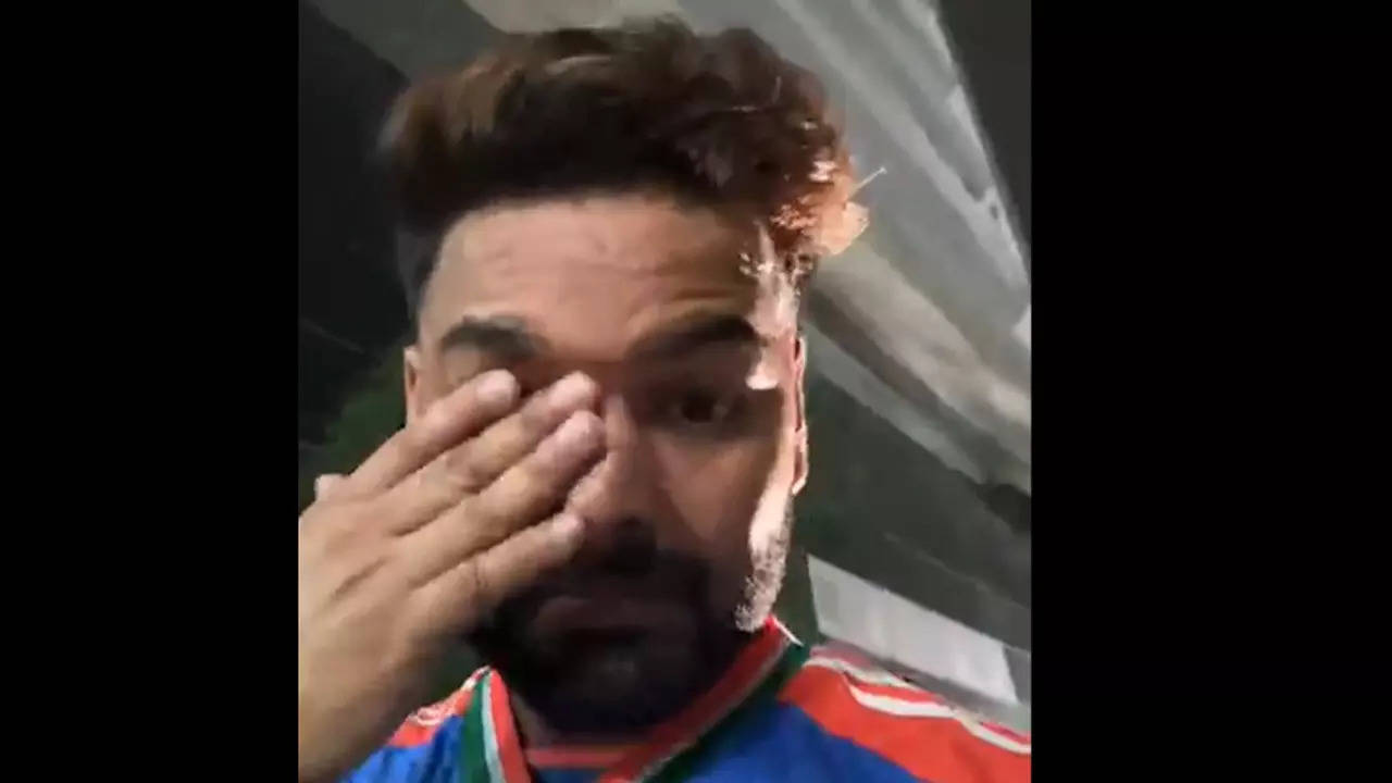 T20 World Cup victory celebrations: Emotional, choked Rishabh Pant tweets from open bus parade, says… – Times of India