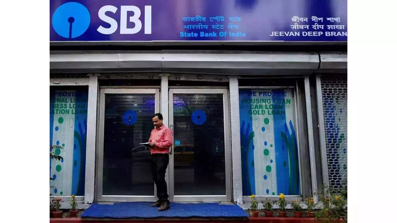 State Bank of India customers, here’s a ‘cricket warning’ for you from the bank – Times of India