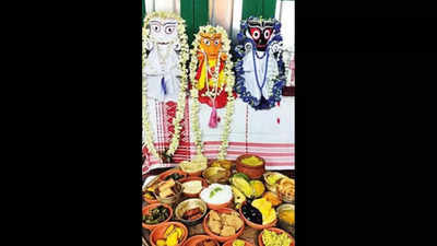 In Howrah, ‘parikrama’ of deities starts from Muslim prof’s house