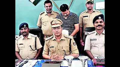 Accused in 47 temple loot cases arrested