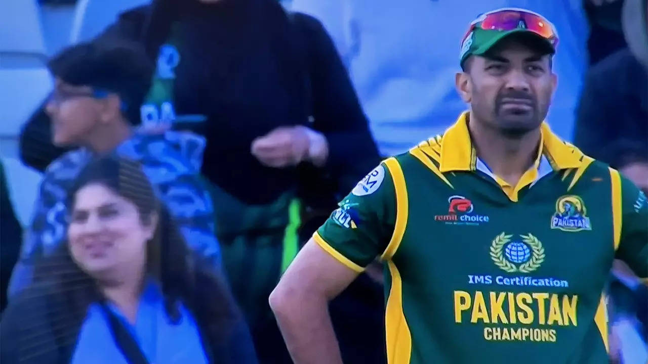 Pakistan’s chief selector Wahab Riaz brutally trolled for dropping a simple catch – Watch – Times of India