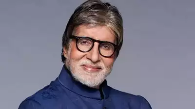Amitabh Bachchan, at 81, gives 'Rockstar' vibes as he thrills fans with Sunday goodies following 'Kalki 2898 AD' success