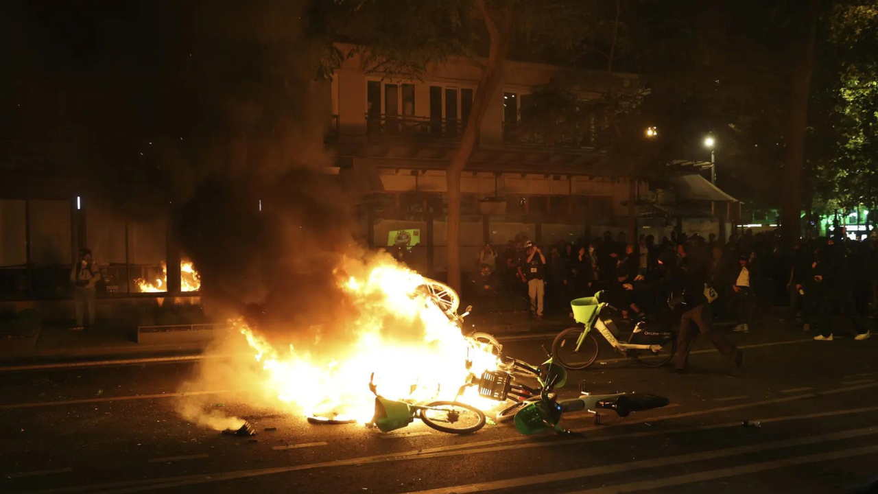 Violence erupts as French voters deliver a win for the Left – Times of India