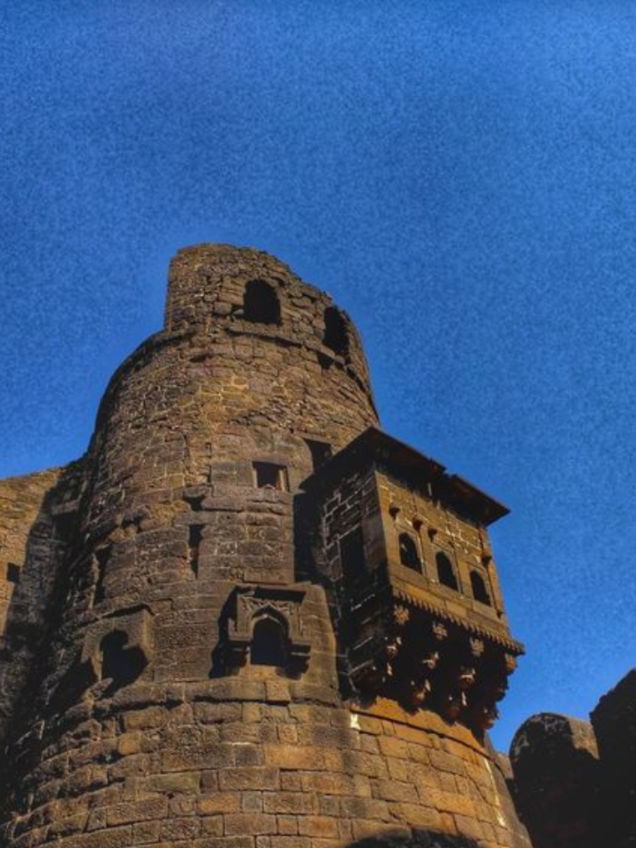 Historical Forts In Maharashtra: 10 Forts In Maharashtra Where History ...