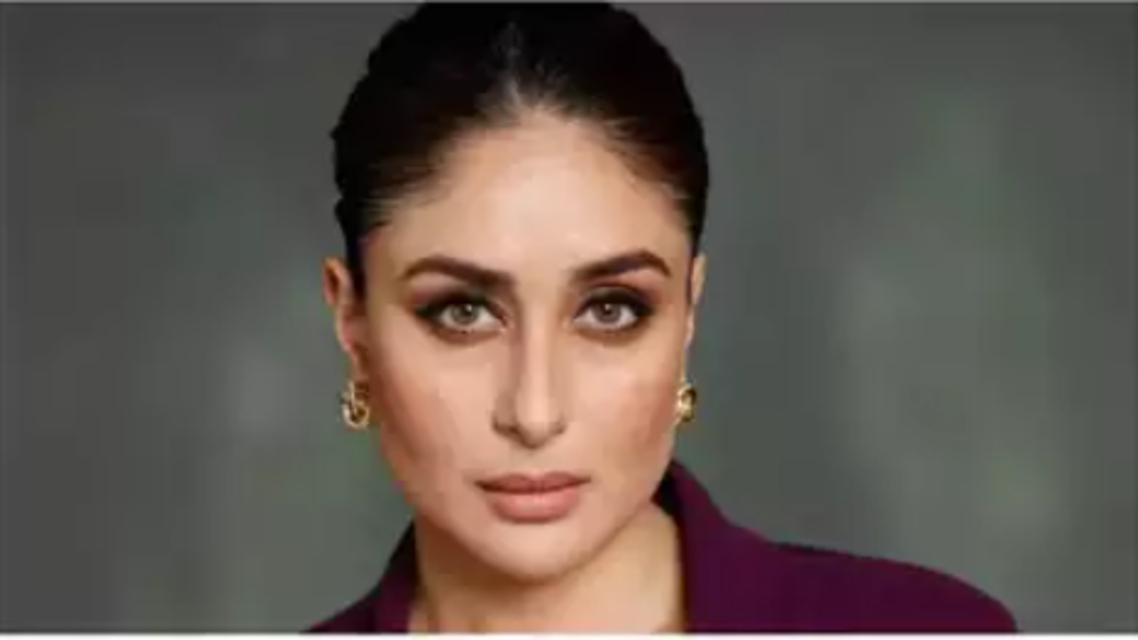 Kareena Kapoor Khan’s beach selfie will give you a major FOMO, while serving Monday fitness motivation – Pic Inside – Times of India