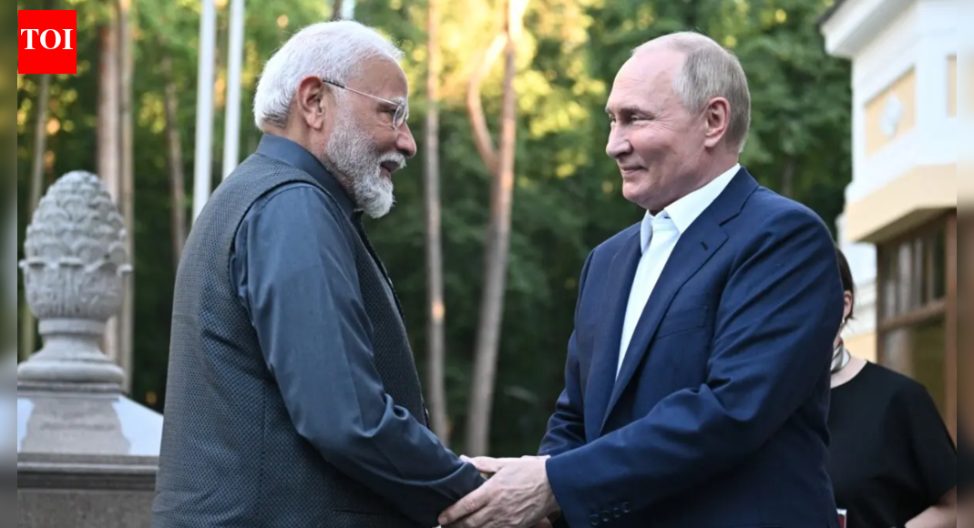 Golf cart ride, tea meet & horse show at stables: Top 10 Modi-Putin ...