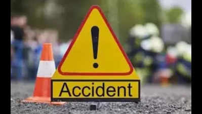 Six school children injured as van hits bus in Surat