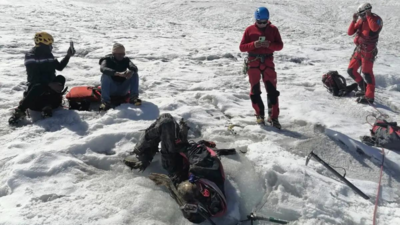 Mummified remains of American climber missing for 22 years found in ...