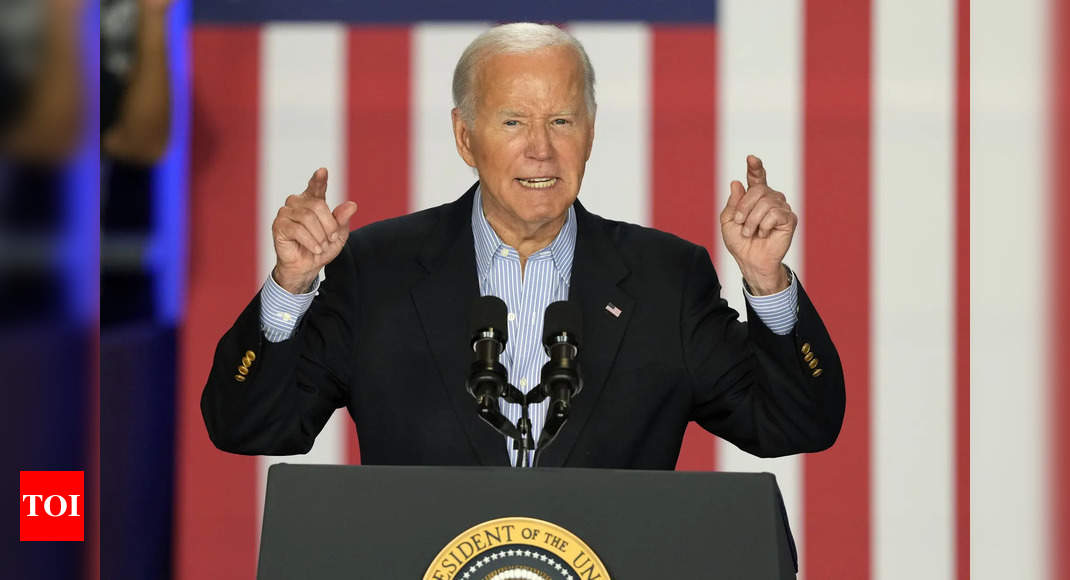 Semua mata – dan beberapa yang menyetujuinya – tertuju pada Biden saat KTT NATO dibuka di Washington