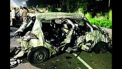 Nagpur: Reckless driving after birthday bash turns fatal, 2 students die in crash