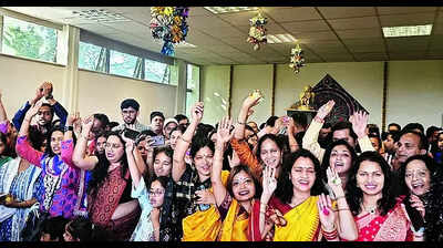 Odias in English cities pull Rath