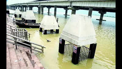 Gandak floods G’ganj,W Champaran villages