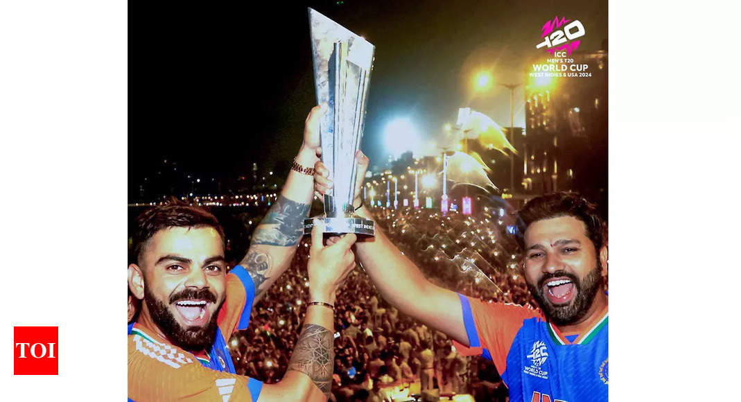 Watch: Unseen video of Virat Kohli convincing Rohit Sharma for an image throughout T20 World Cup victory parade | Cricket Information – Occasions of India