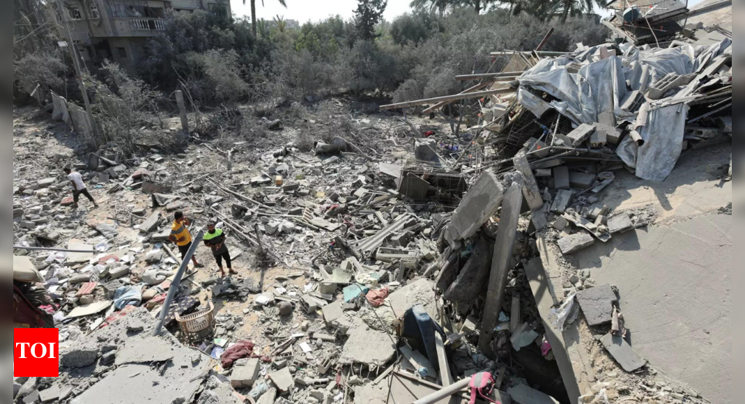 Israeli strike in central Gaza kill 20 Palestinians as mediators make ...