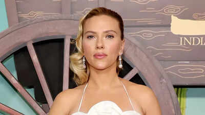 Scarlett Johansson jokes about prenup requiring Colin Jost to appear in her movies