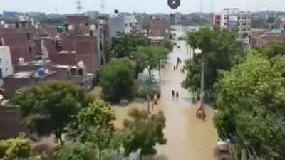 Sub-branch of Munak Canal breaks, flooding residential areas in north Delhi