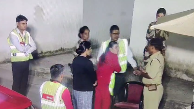 Airline female staffer slaps CISF cop at Jaipur airport