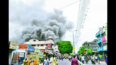 Major Fire Destroys Hardware Store in Erode | Coimbatore News – Times of India