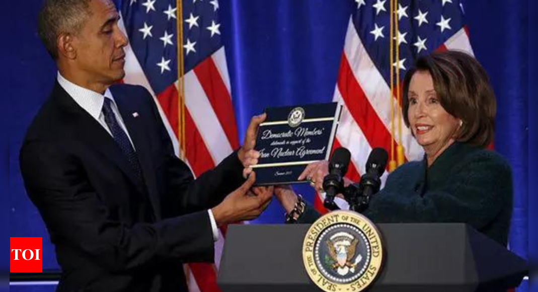 Obama and Pelosi are ‘watching and waiting’ Joe Biden, ‘not sure what to do’ – Times of India