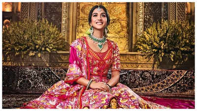 Mrs Radhika Ambani's exquisite FIRST look for the Aashirwad ceremony unveiled! - See photos